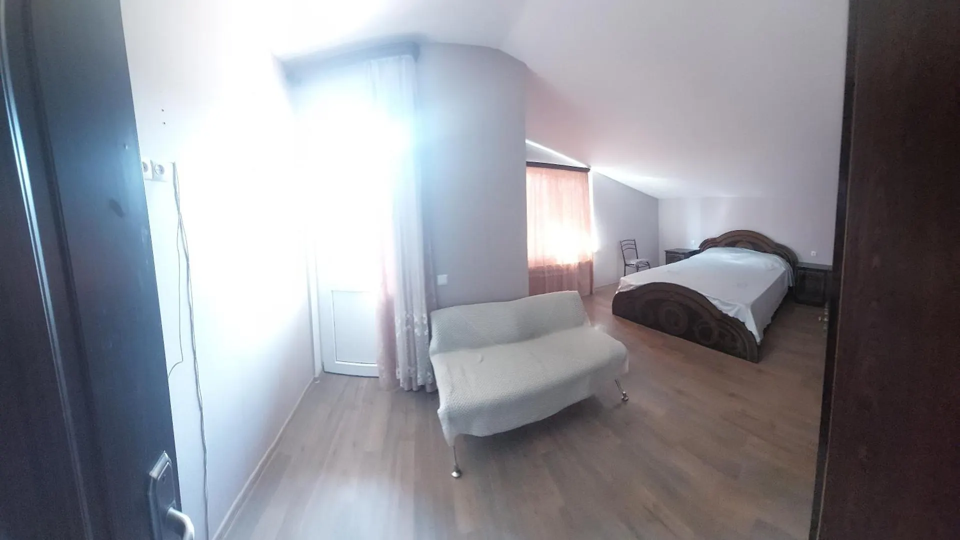 Bed & Breakfast Дом Лили Bed and Breakfast Tbilisi Georgien